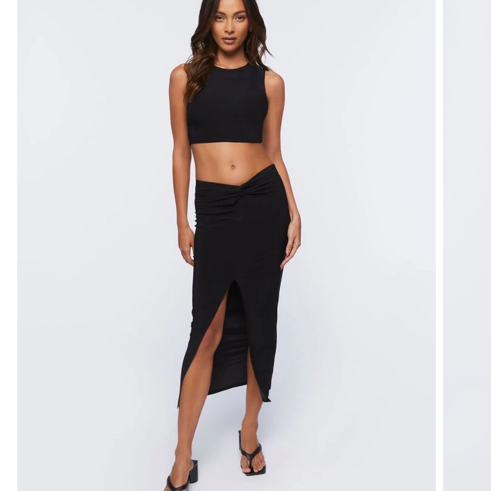 ✨NWT✨ FOREVER 21 Slinky Crop Top and Midi Skirt Set
